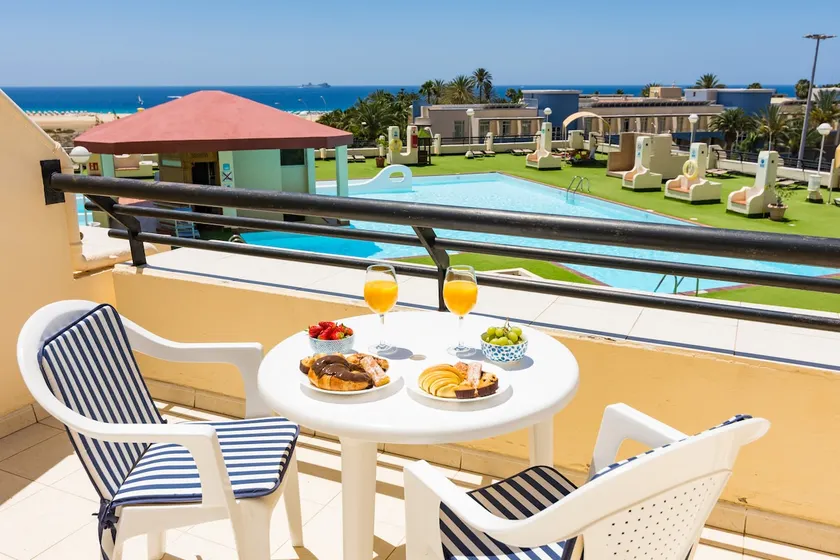 Modern & Comfy: Steps to Beach - Ocean View - Pool - Image 1