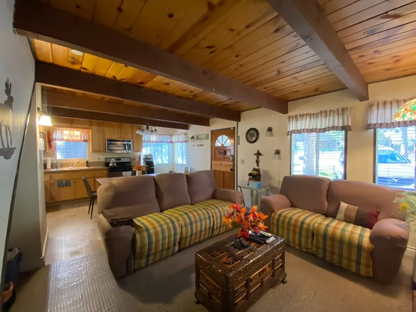 Cozy, Comfy Big Bear Retreat! Minutes from village - Image 1