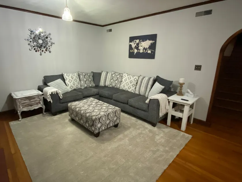 Cozy 4 bedroom home in downtown Stuttgart. - Image 1