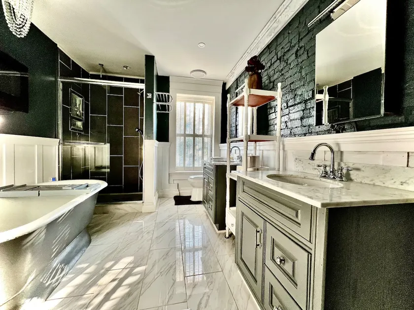 A Lux Hideaway in the Gem City - Image 1