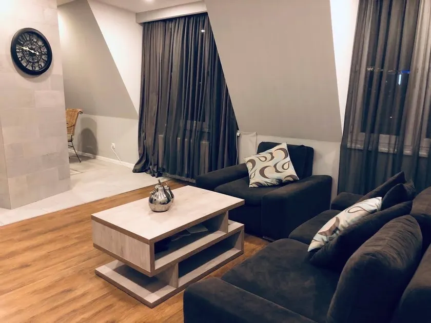 Beautiful Condo in a prestigious neighbourhood - Image 1