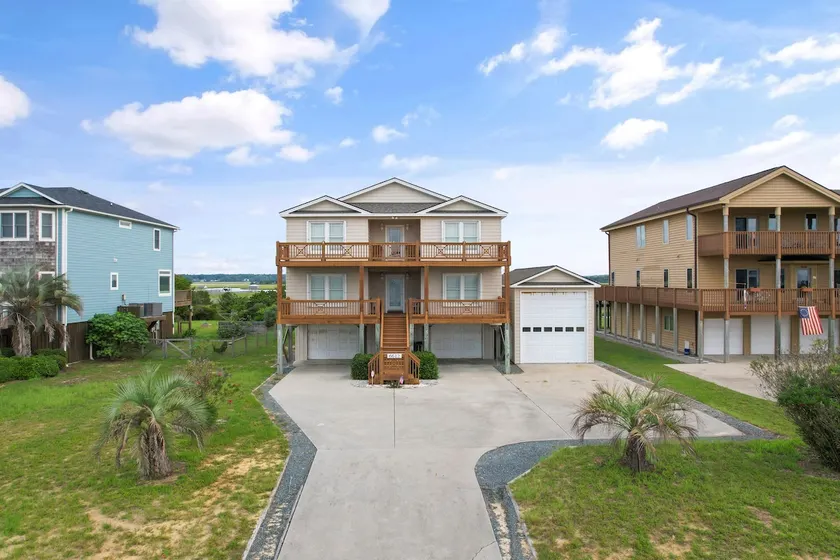 Pa's Place with Boat Dock - Oak Island, NC - Image 1