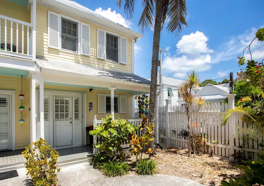 Beach Paradise in the Keys! Location! Location! 2 Blocks to Duval St - Image 1