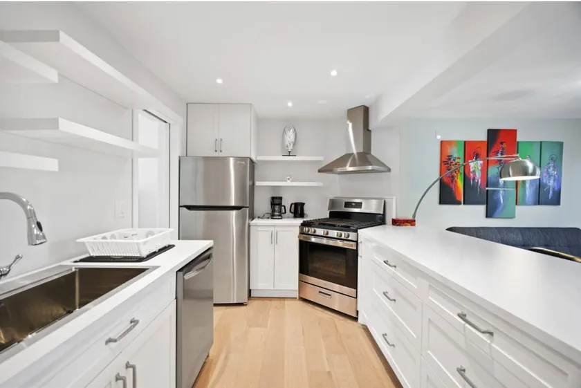 Stunning & Spacious Brand New 1 Bed 1 Bath Suite - Image 1