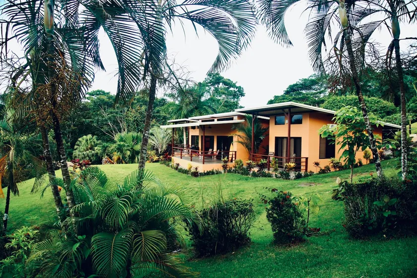 3BR Golfito Nature Villa • Private Pool & BBQ - Image 1