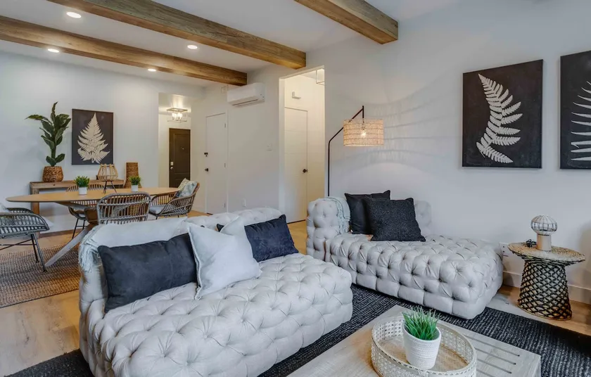 Hotel at home - The meeting place! - Image 1