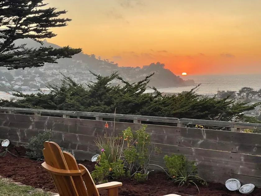 Stunning ocean views close to beach and SF - Image 1