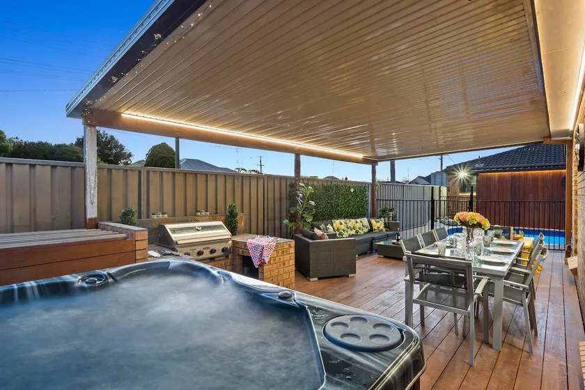 Relaxing Homestead with Pool,Spa & outdoor area - Image 1