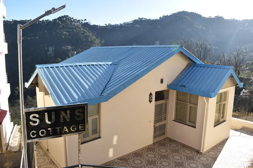 Private Cottage near Mall Road + Mountain View - Image 1