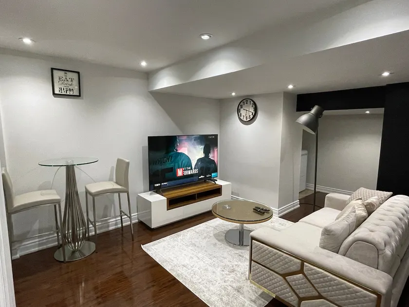 Nice & Clean 1 Bedroom Bsmt Suite… - Image 1