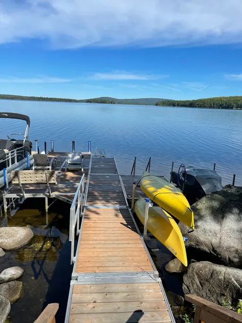 cozy one bedroom one loft lakefront Cabin - Image 1