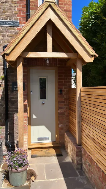 Cottage | Parking | Perfect for Windsor Horse Show - Image 1