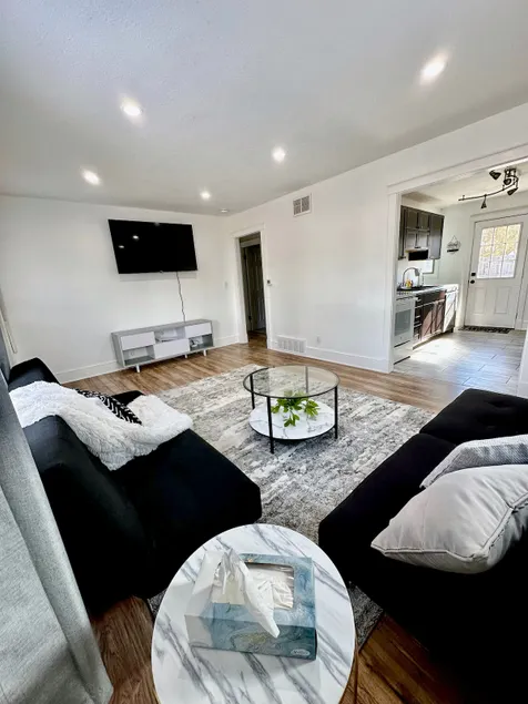 La Casita - Home with large parking - Image 1