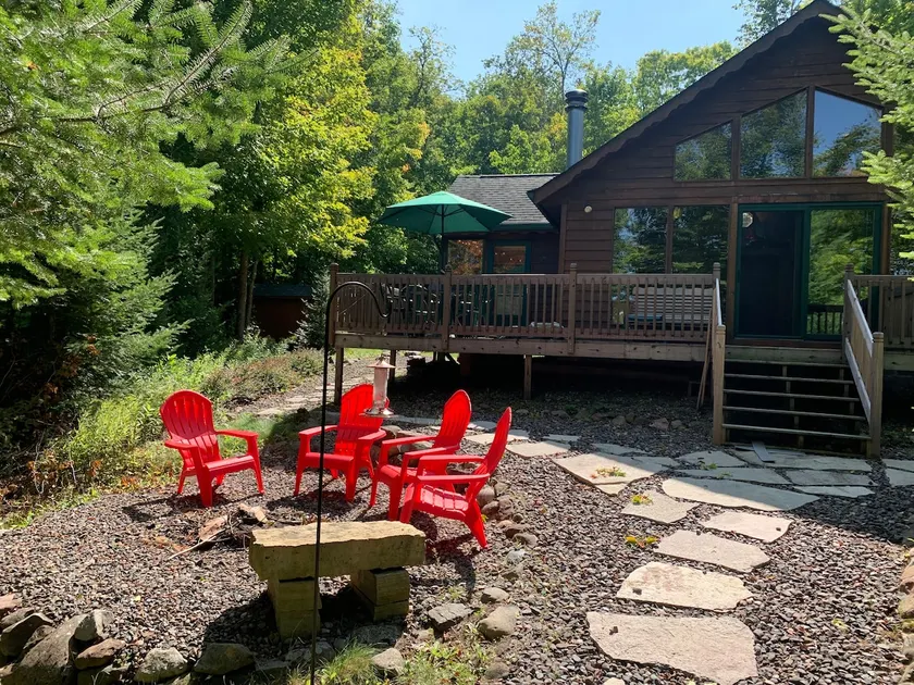 Slice of Paradise on Slim Lake - Image 1