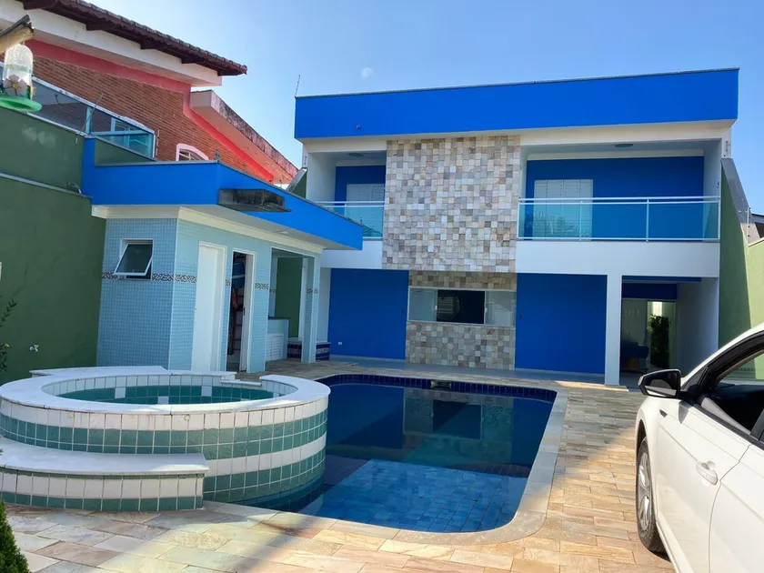 Beautiful house with large swimming pool, whirlpool and barbecue area - Image 1