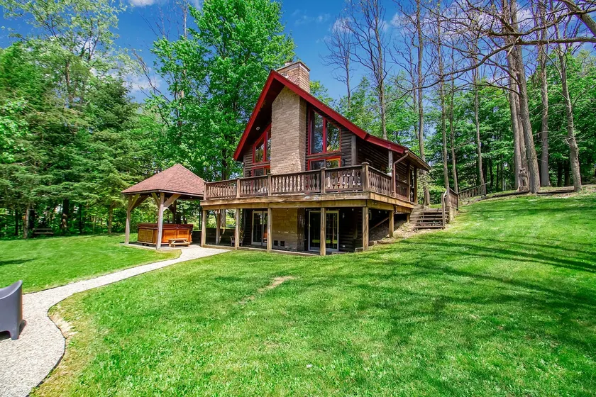 Countryside Chalet - Image 1