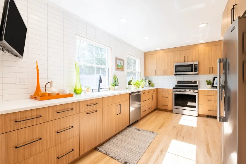 Cozy Mid-Century Modern University Heights Getaway - Image 1