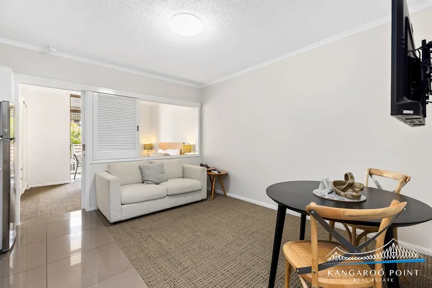 Unidad de una habitación en el corazón de Kangaroo Point, Walk to Ferries & Restaurants - Image 1