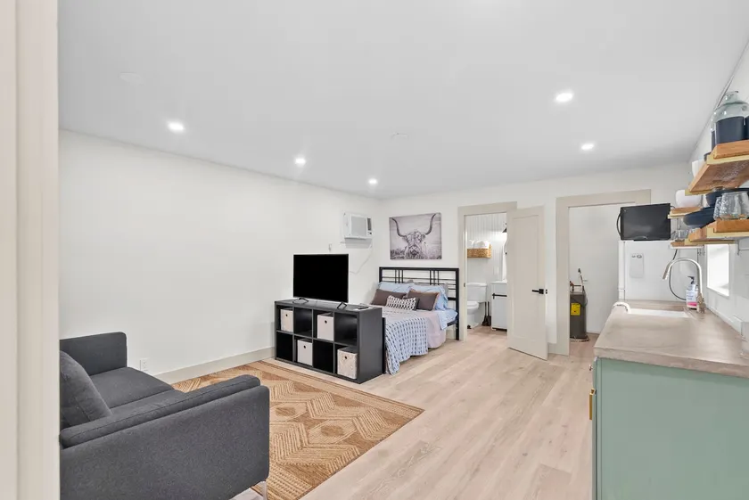 Modern Guesthouse Minutes From Beaches & DT Stuart - Image 1