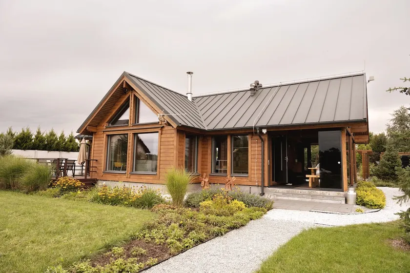 Finnish house with garden, sauna and barbecue house. - Image 1