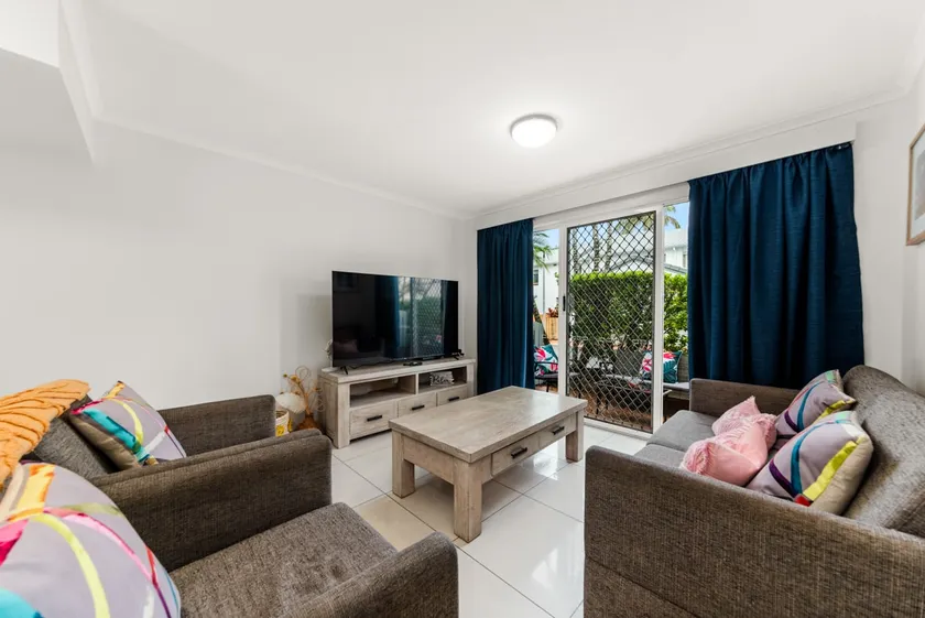 Epic OAKS Villa - Image 1
