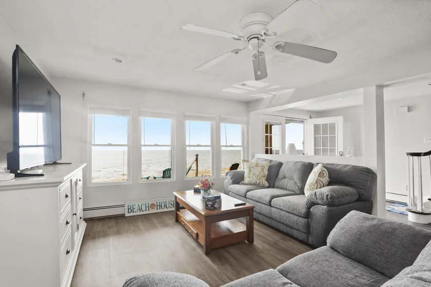 Pet Friendly Milford Beachfront Home - Image 1