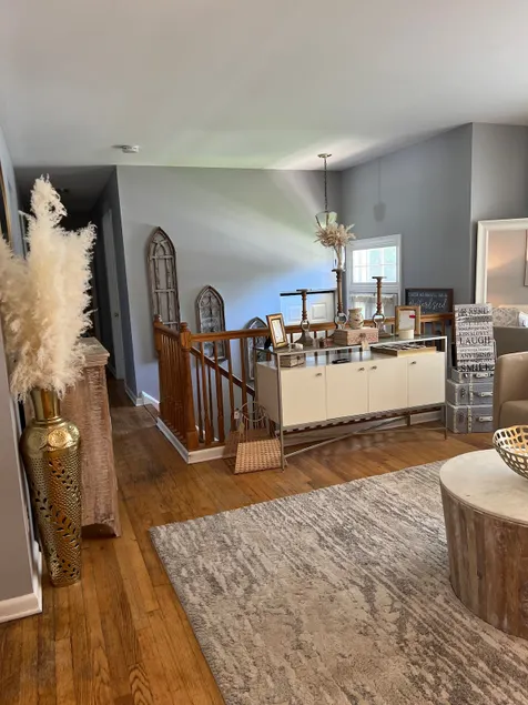 Beautiful 4 Bedroom Home w/ Deck and Much More! - Image 1