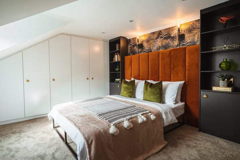 The West End Loft - 5* Retreat - Private Parking! - Image 1