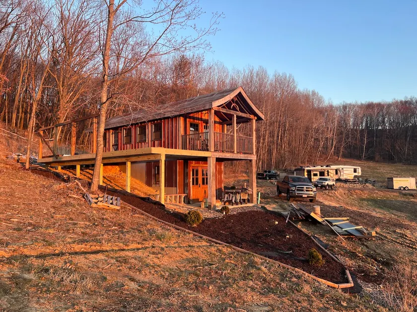 Rustic Cabin on 7 Acres - Image 1