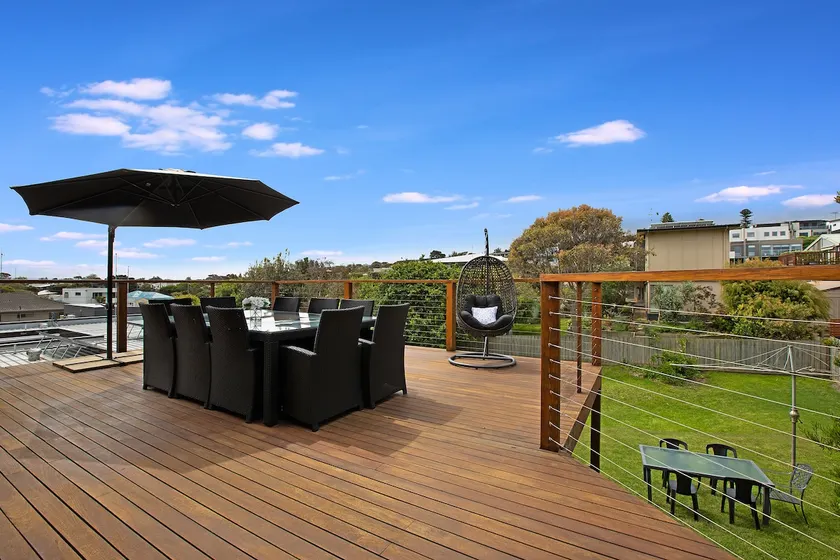 500m to Beach- Large Balcony and Yard | Pet Friend - Image 1
