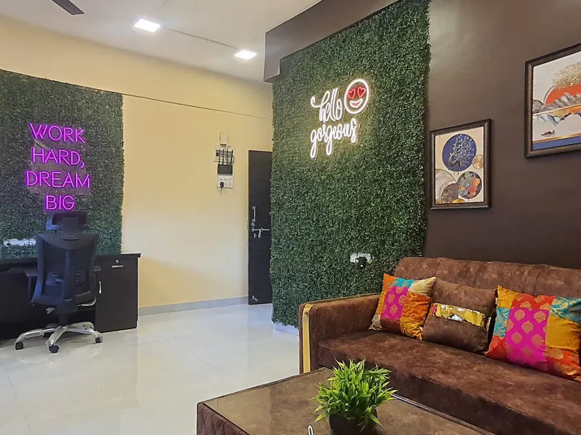 Hello Gorgeous 1BHK 5 min to Lilavati King Bed WFH - Image 1