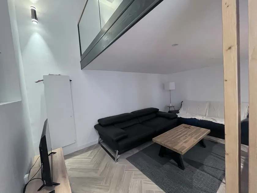Quiet and cozy 3 bedroom, located near the castle - Image 1