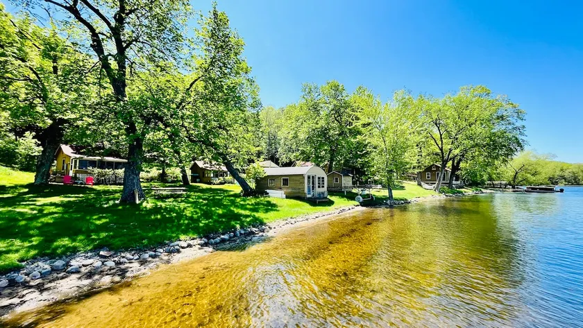 Cozy Charm (Cabin 2) - Image 1