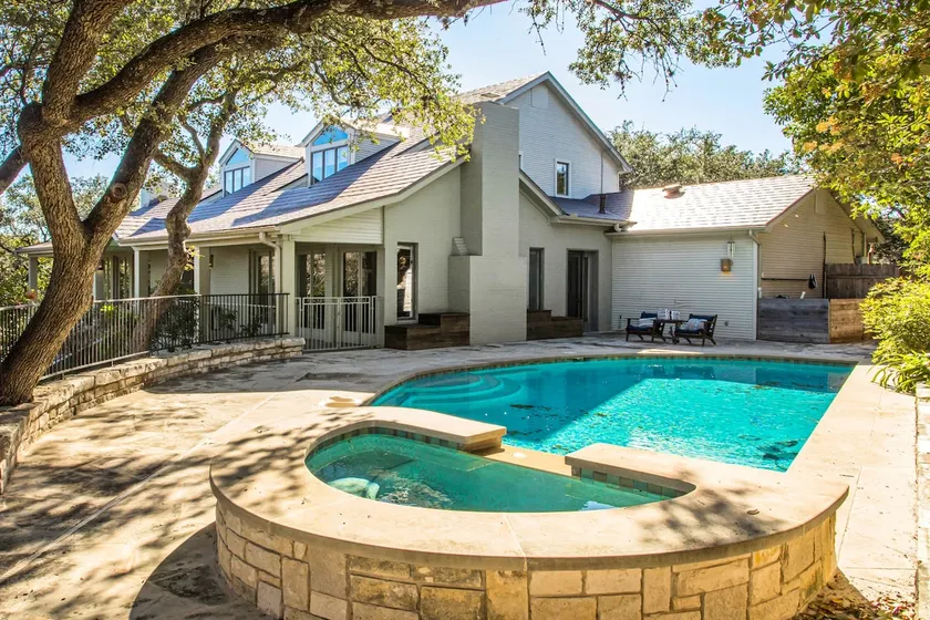 Hidden Gem in West Lake/Austin - Image 1