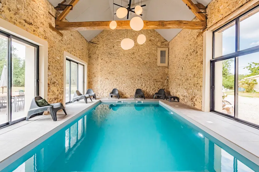 Villa Condry indoor pool Epernay Paris - Image 1