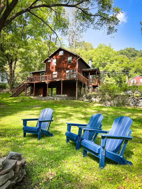 Creekside Cottage • Dog Friendly • Fire Pit - Image 1
