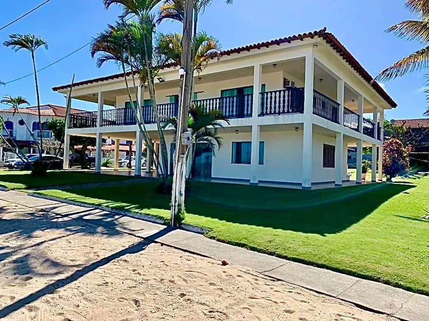 Large house with 950 m2, on the sand of the beach. - Image 1