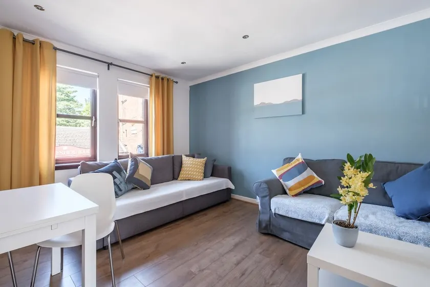 The Douglas - Spacious 2 bed apartment in Uddingston - Image 1