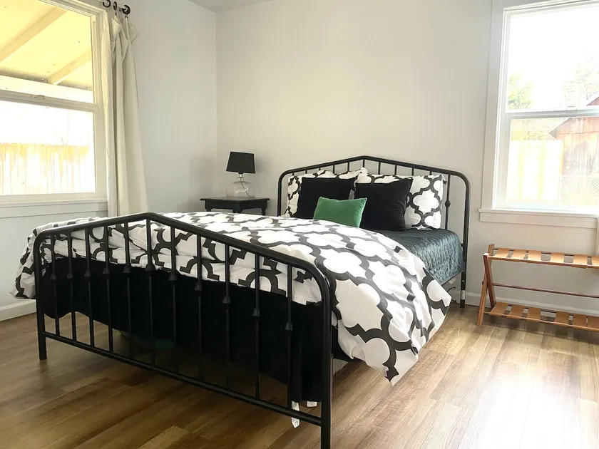 Value 1BR | Whole House + Yard | Walk & Hike Base - Image 1