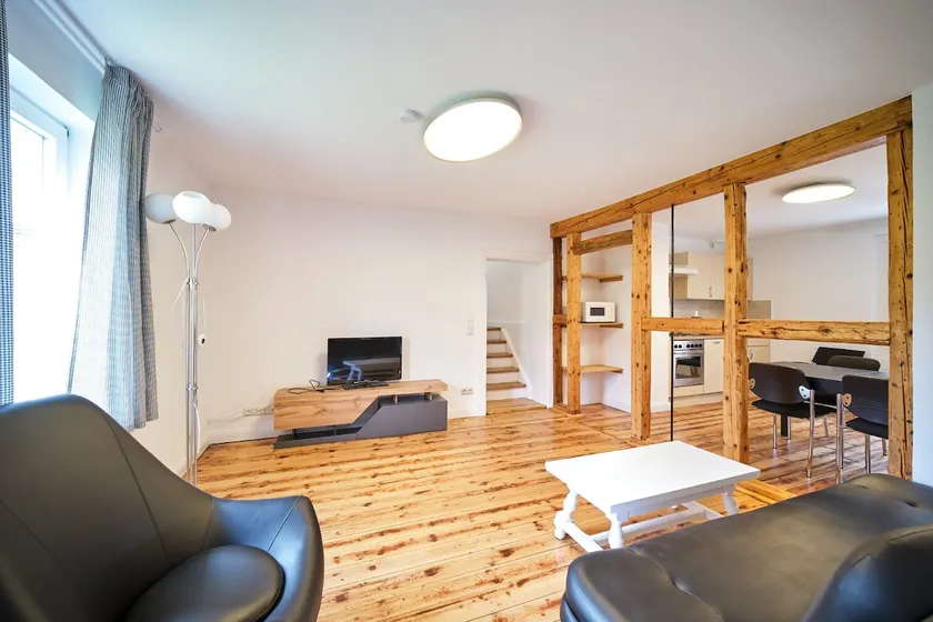Spacious apartment on the courtyard of the historic mill - Image 1
