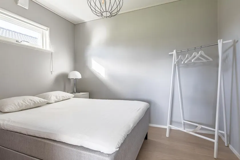 Nice apartment with proximity to downtown. Parking. - Image 1