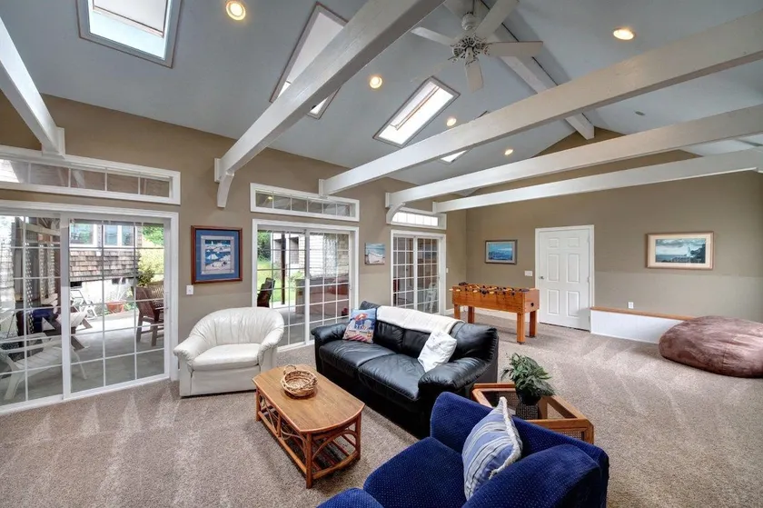 SEASIDE MANOR-THE HEART OF SEASIDE - Image 1