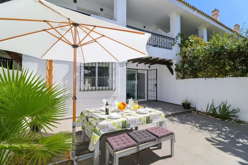 Luxury 3 Bed Townhouse in Puerto Banus Marbella - Image 1