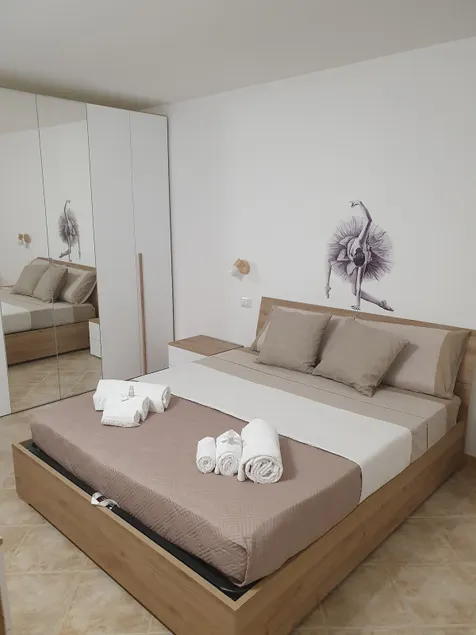 Dancing Apartment - Image 1
