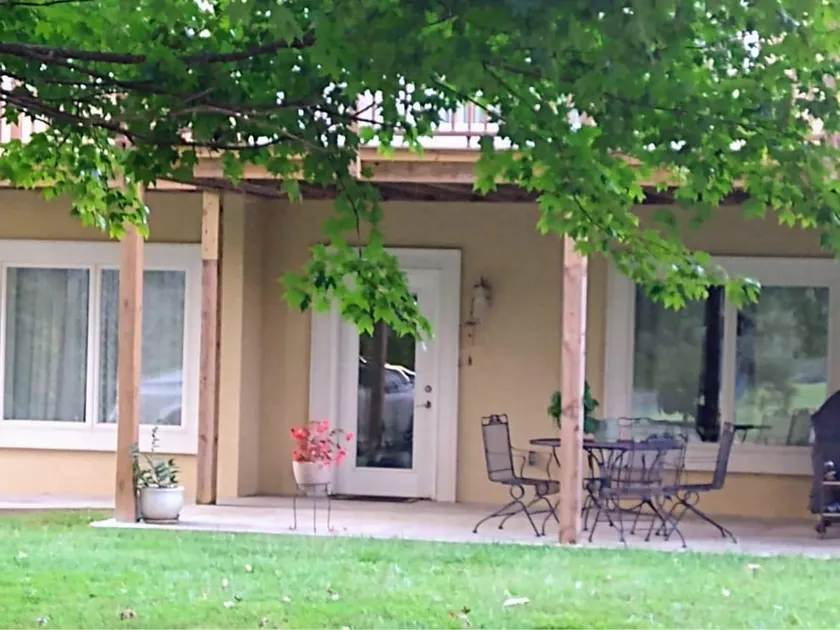Charming Guest Suite in Country Club Neighborhood - Image 1