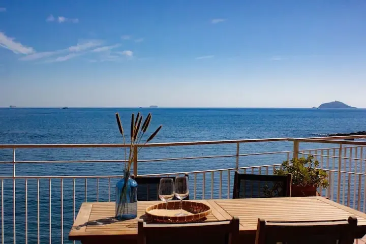 La Baia - Image 1