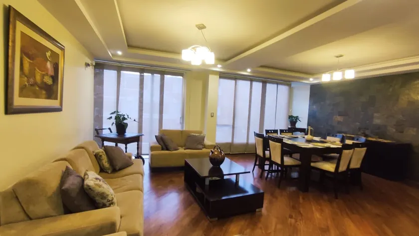 New with jacuzzi: central, comfortable and elegant. - Image 1