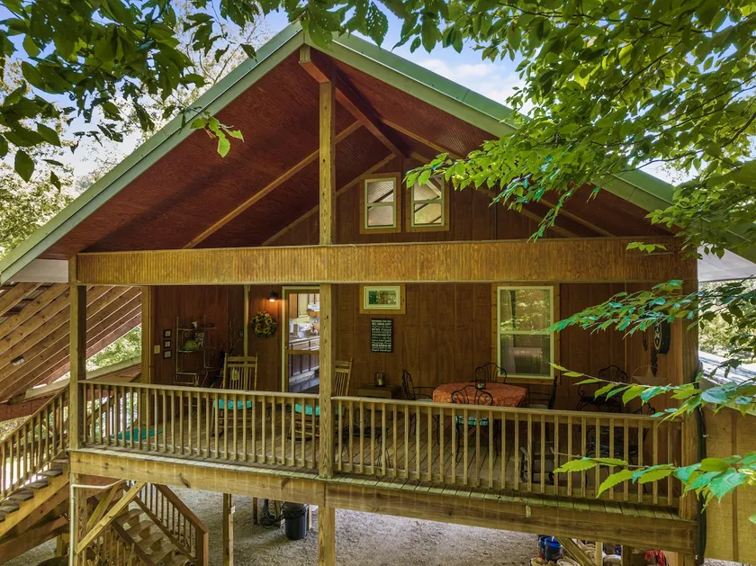 The Peaceful Perch One Bed home on an organic farm - Image 1