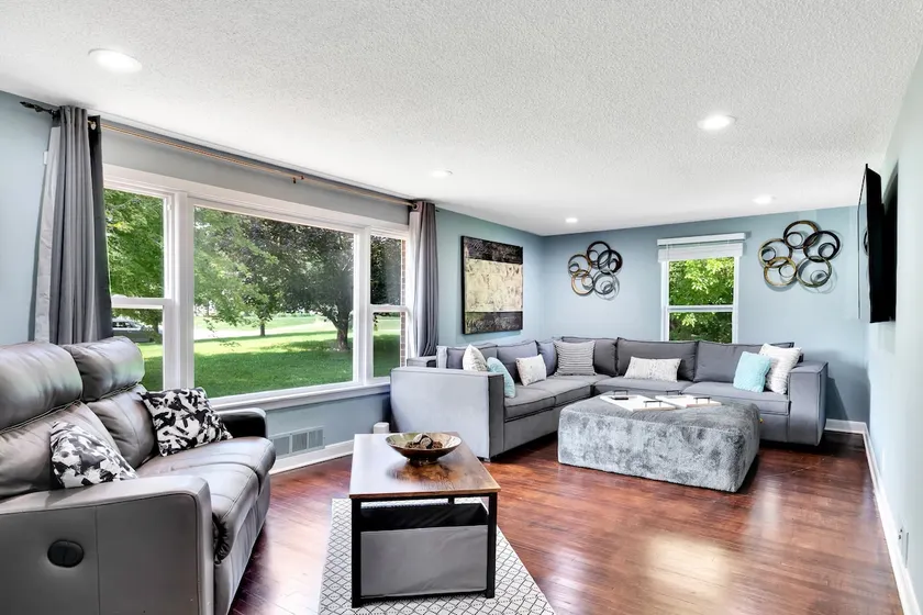 HUGE 1.7 Acre lot w/fenced in back yard! - Image 1