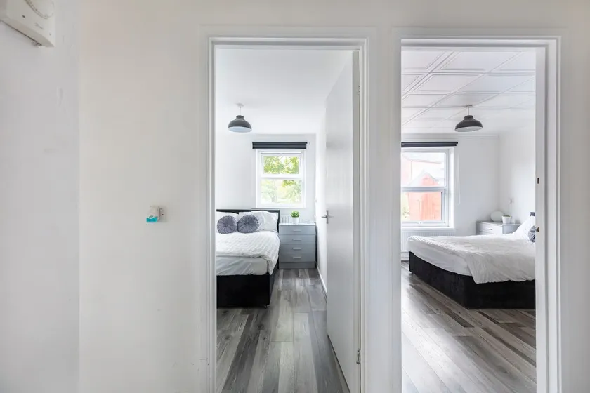 2 Bedroom Cozy Chambers with free parking - Image 1